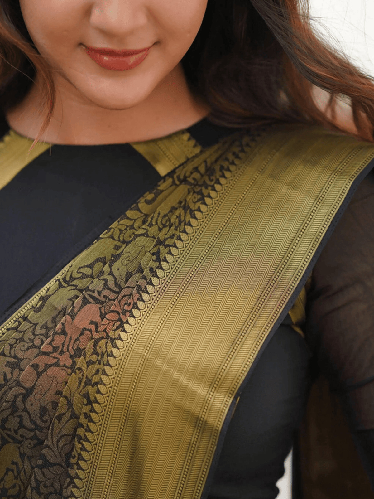 Vanasingaram Grey Georgette Saree with Zari Motifs